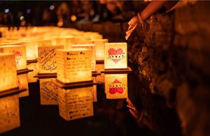 Water Lantern Festival bringt magische Lichtmomente in den MediaPark